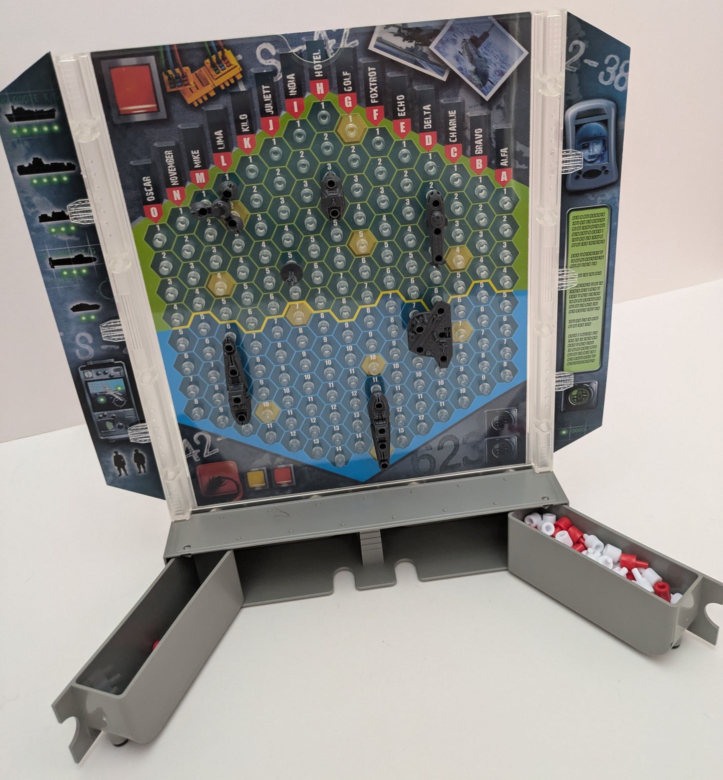 Battleship The Tactical Combat Game (2008) – Sink or Be Sunk