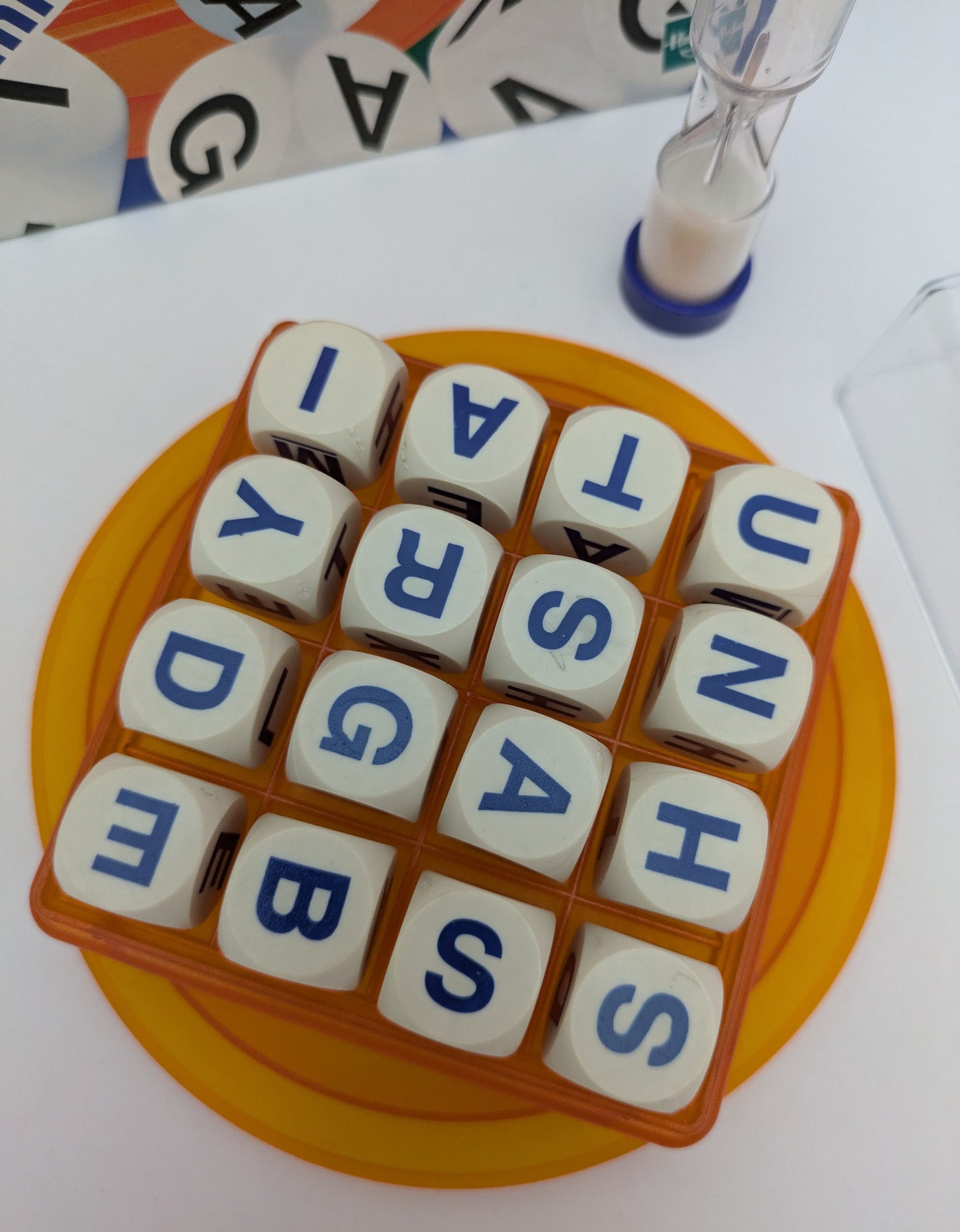 Boggle (2000) by Parker – The Classic 3 Minute Word Game