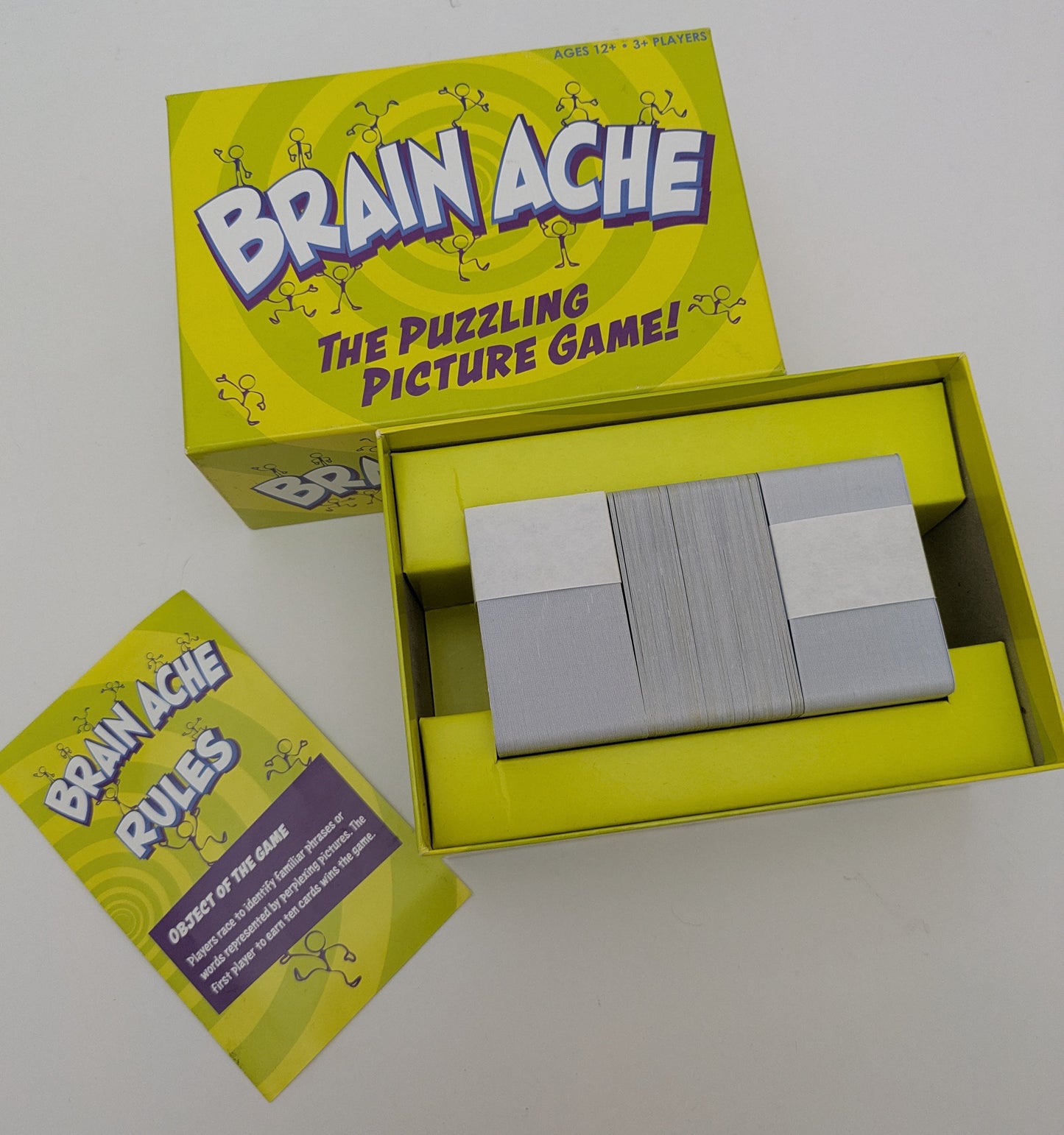 Brain Ache (2022) – A Clever Picture Puzzle Game That Gets Everyone Guessing