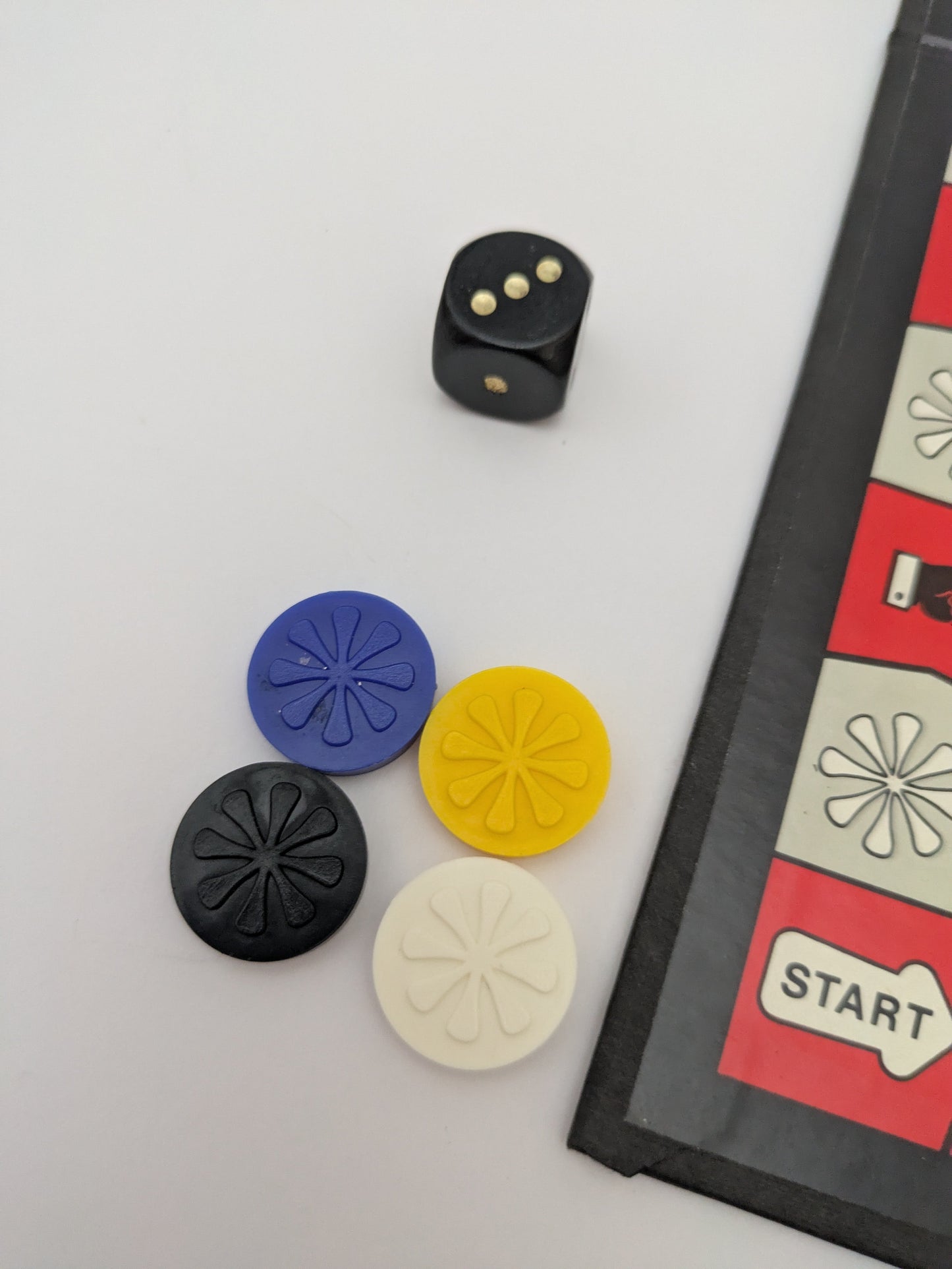 Dingbats (1987) is the game that makes you think twice about simple sayings and phrases.