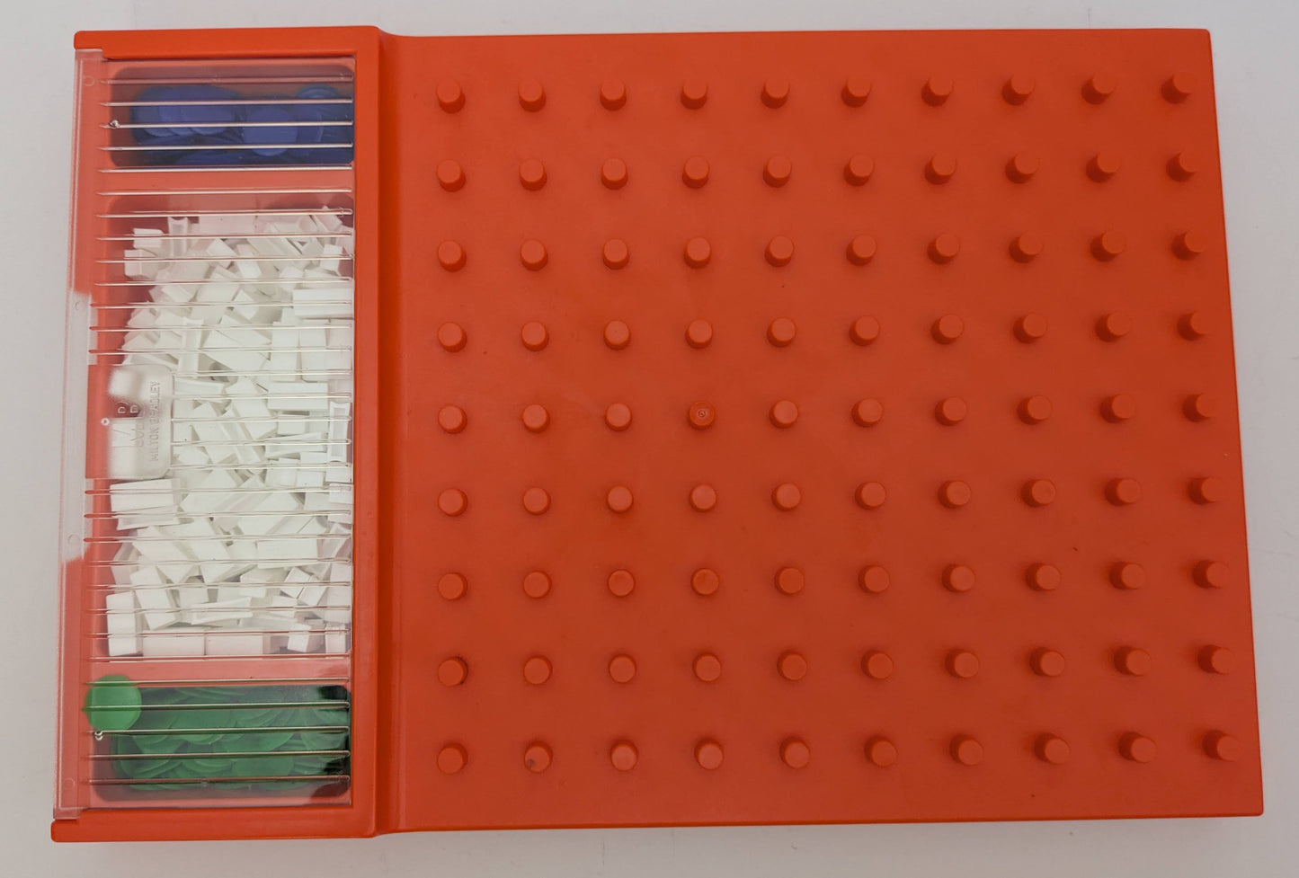 Discover the nostalgic challenge of Boxes (1976), where every line counts.