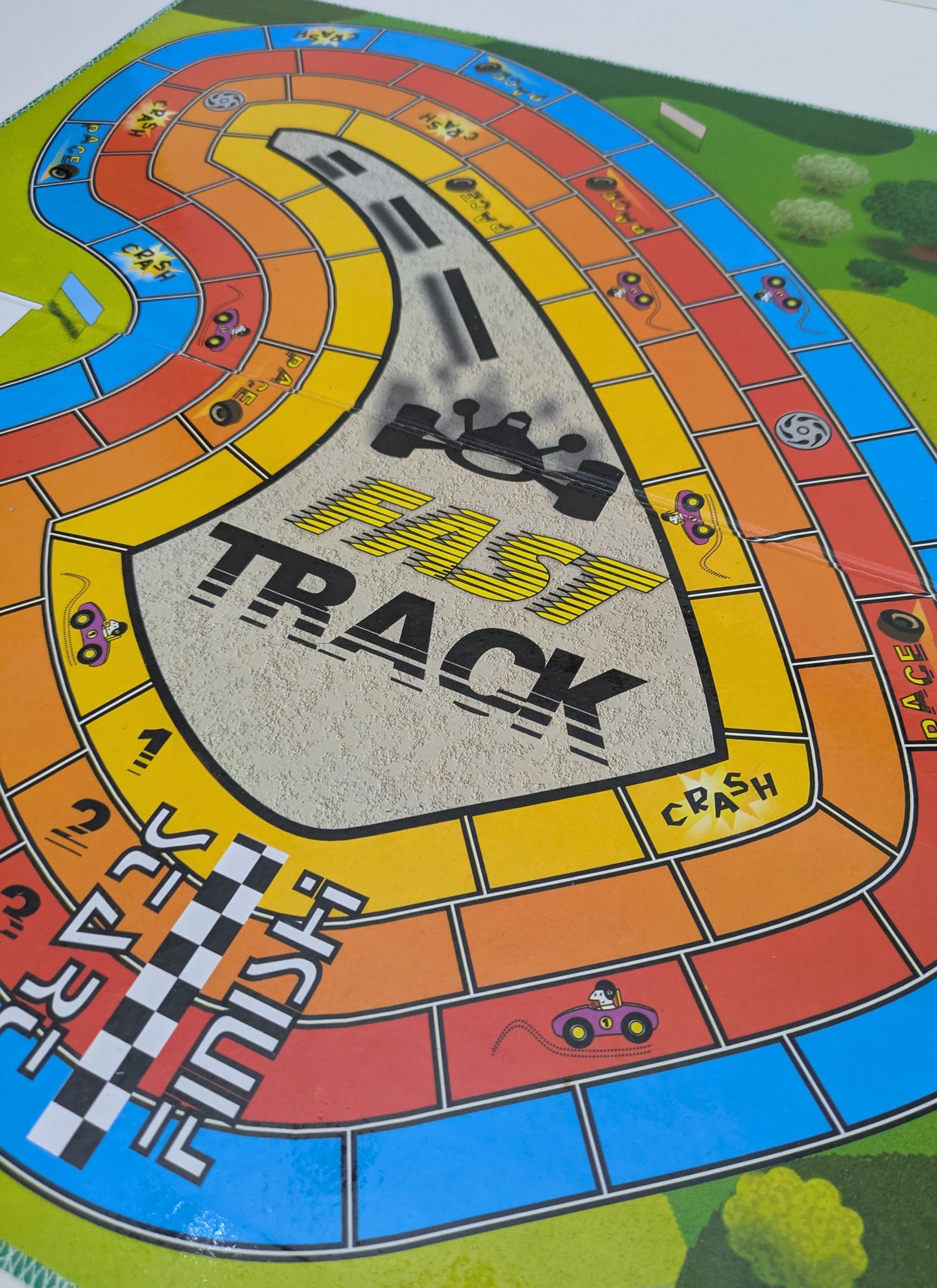 Fast Track (2012) – the quick-thinking racing game for children