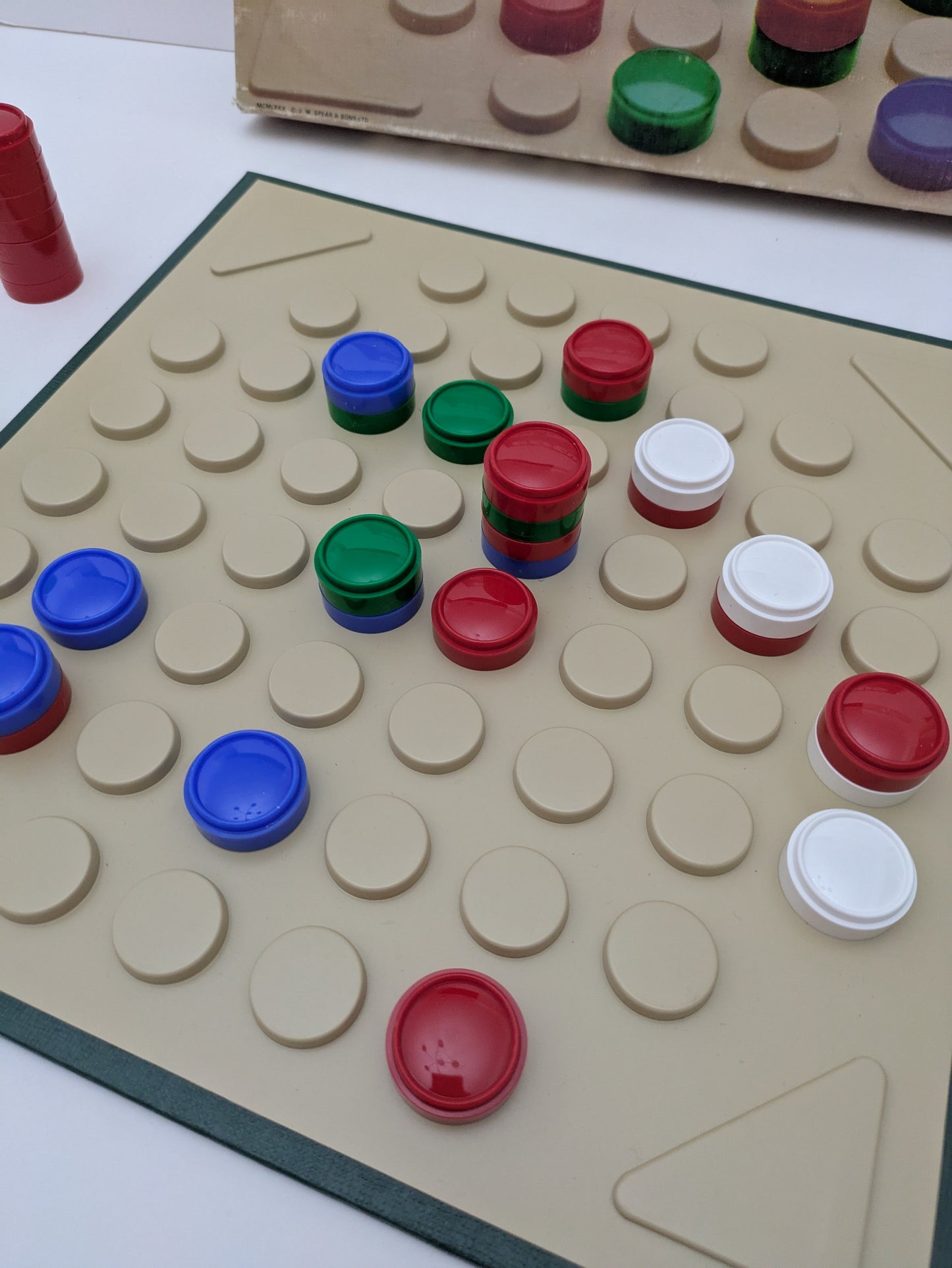 Focus (1980) is the ultimate game of control and clever moves