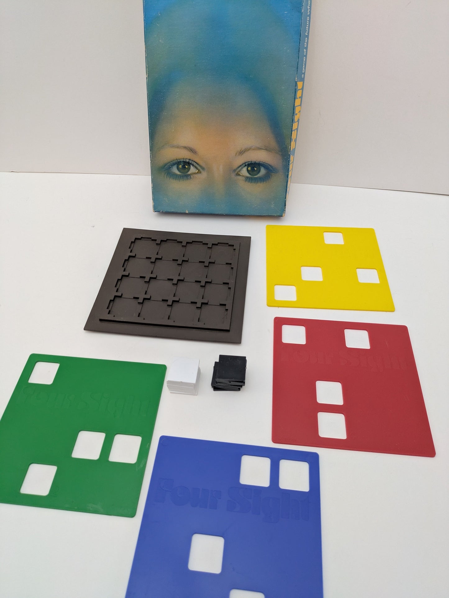 Four Sight board game – a retro two-player challenge of skill, strategy, and foresight.