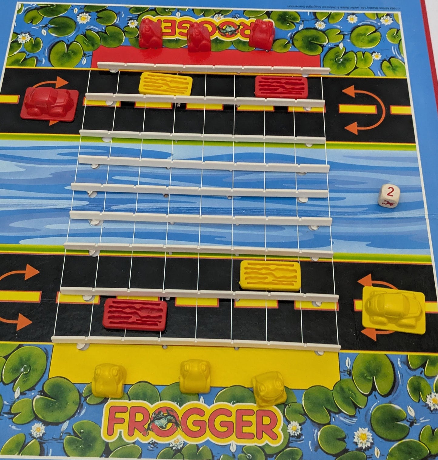 Frogger (1982) Board Game – Leap Across Highways and Rivers to Victory