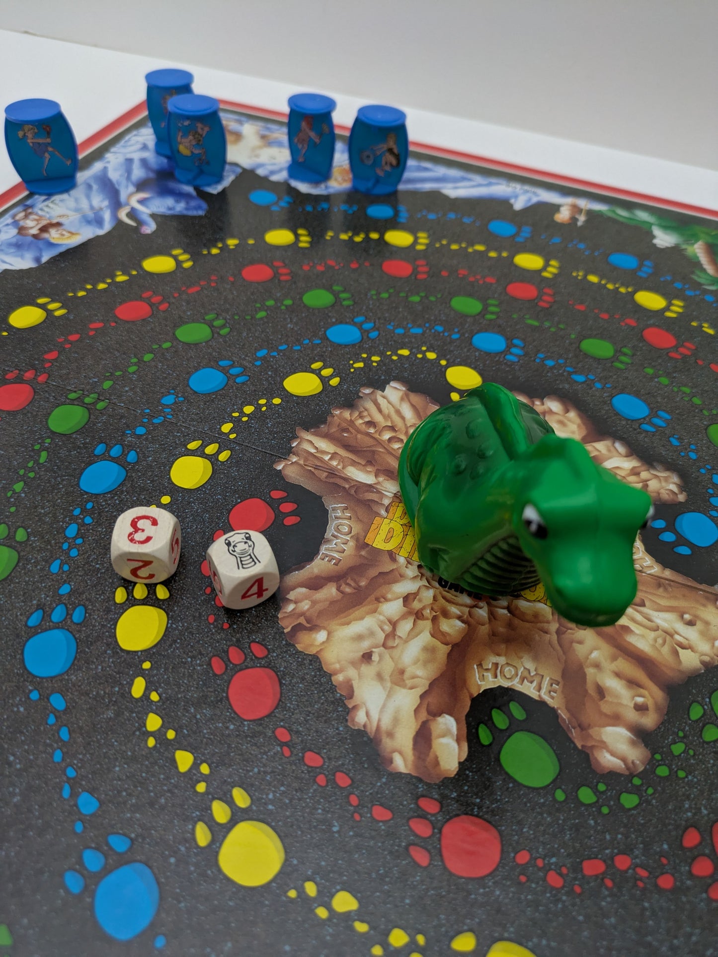 Full of laughter and surprises, Dizzy Dizzy Dinosaur (1987) is a fun mix of dice rolling, strategy, and chaos.