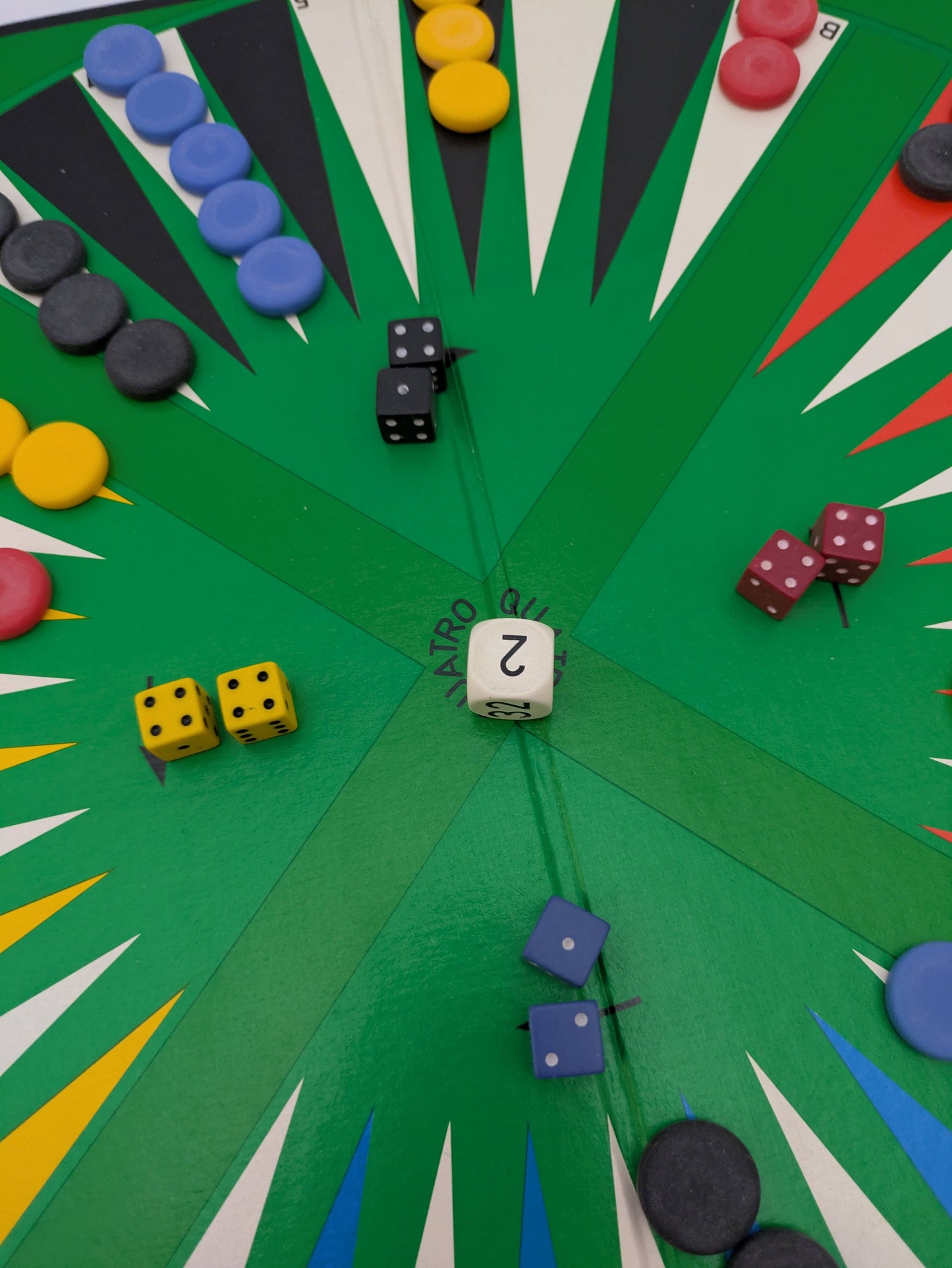Get strategic and social with the clever gameplay of Quatro Gammon (1982).