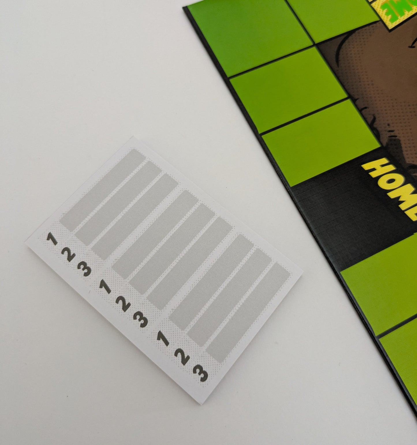 Guess the secret word and outsmart your friends in Head Hackers (2019).