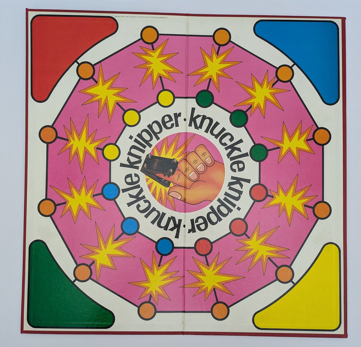 Knuckle Knipper (1979) – The Finger-Snapping Family Game of the 70s