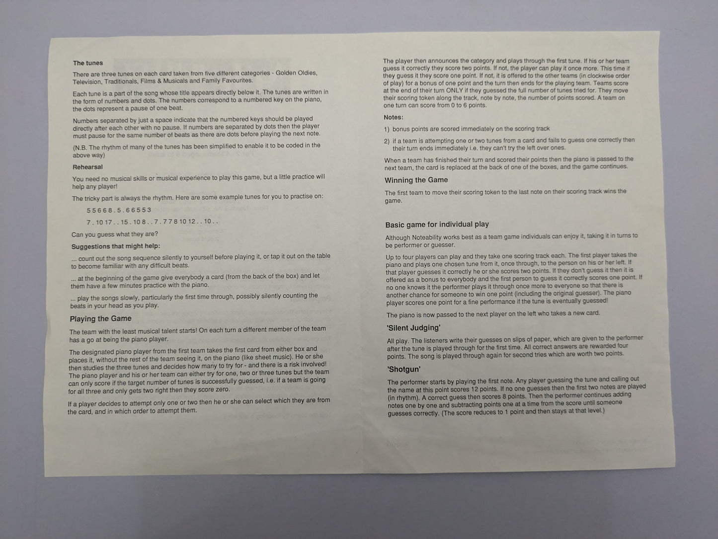 "Detailed Noteability gameplay guide explaining how to play melodies, guess songs, and score points for accurate performances."