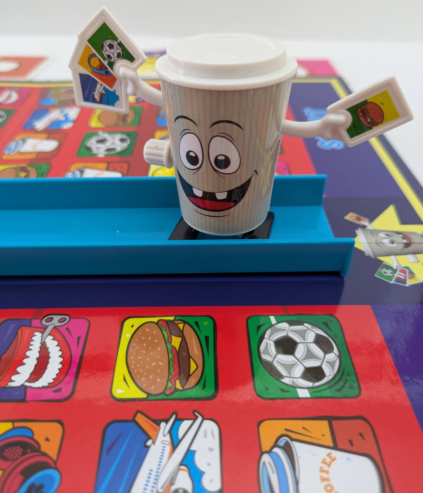 Pandemonio (2017) – The Ultimate Card-Swapping, Board-Racing Challenge.