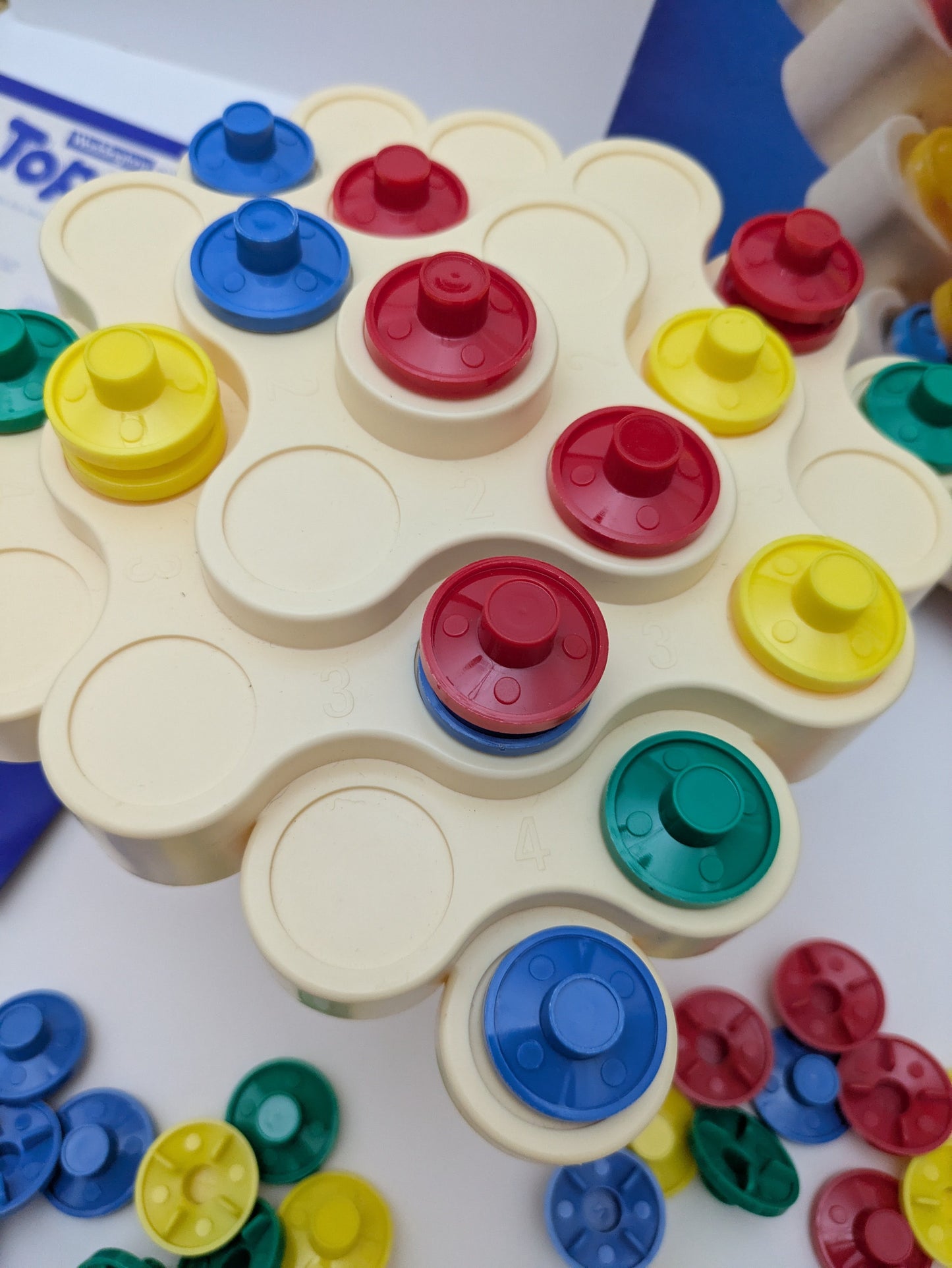 Play Topple (1989) – The Classic Balancing Board Game by Waddingtons