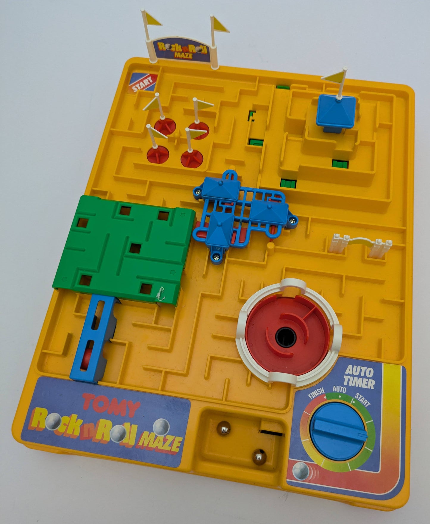Rock n Roll Maze (1988) – Classic Tomy Puzzle Game