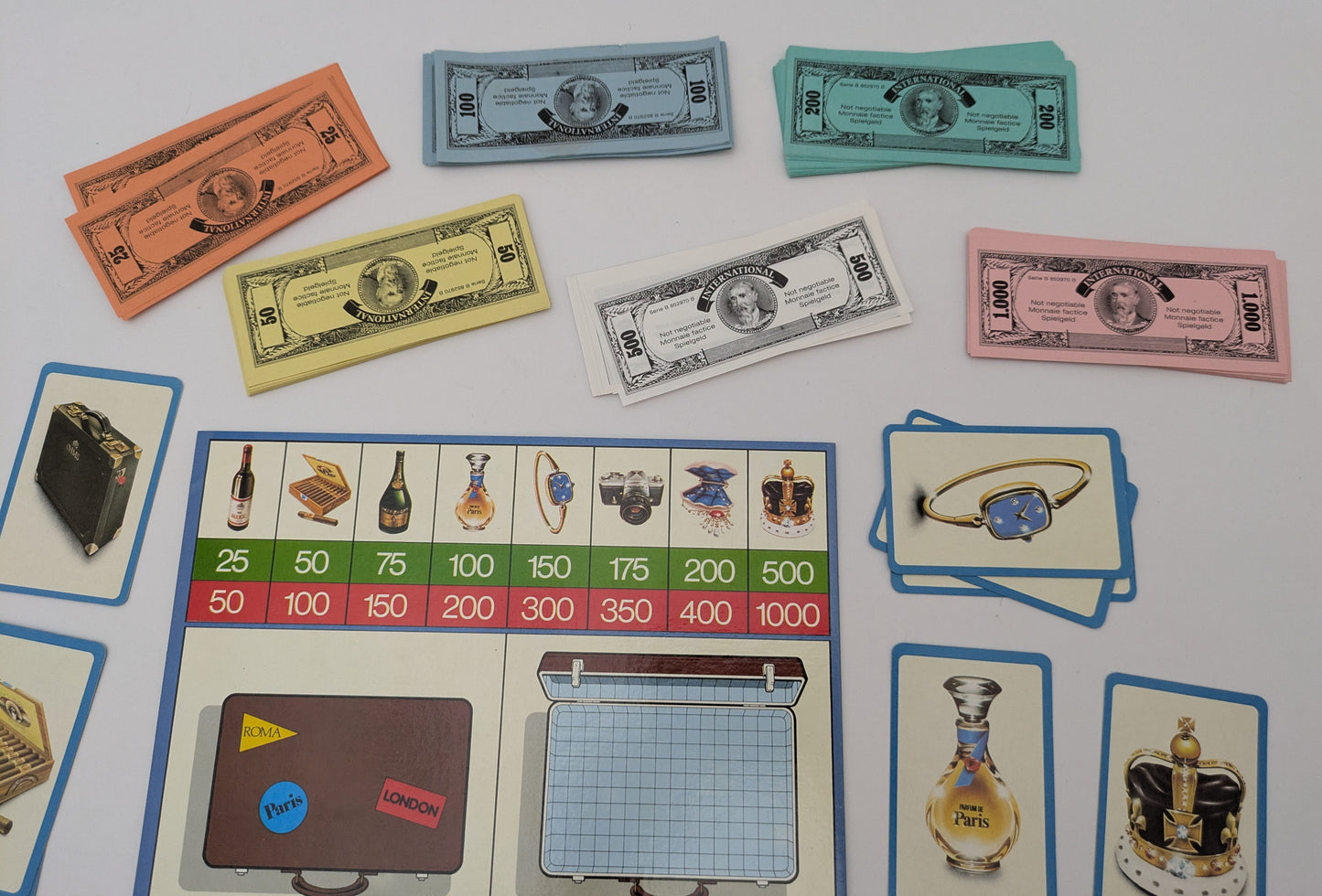 Smuggle (1981) – A Family Game of Sneakiness and Strategy
