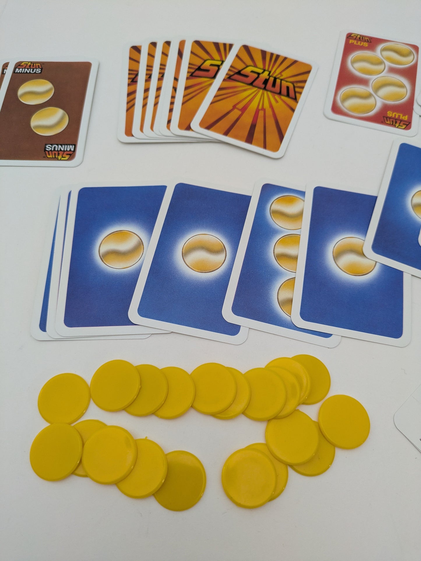 Step Back into the 80s with Stun – A Fast-Paced Card Game That Keeps You Guessing!