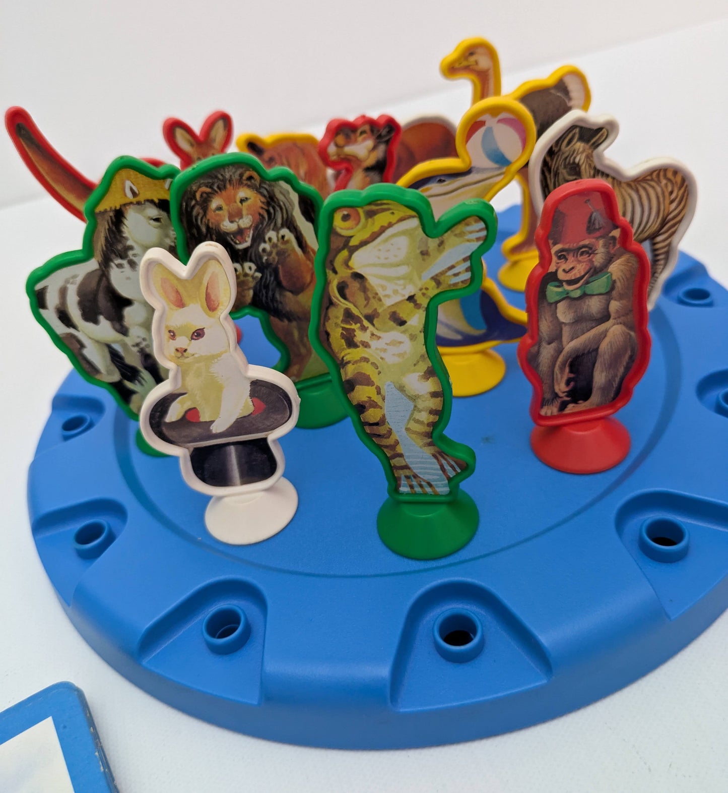 Step back to 1984 with Animal Smackers, the hilarious catch-’em-if-you-can game of quick reactions and memory