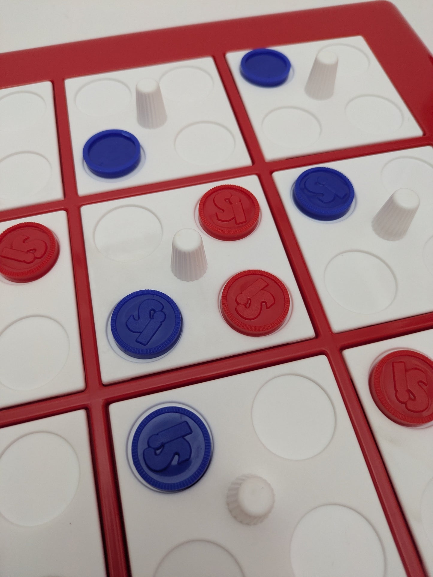 Switch It (1988) – Outsmart Your Opponent in This Clever 80s Strategy Game