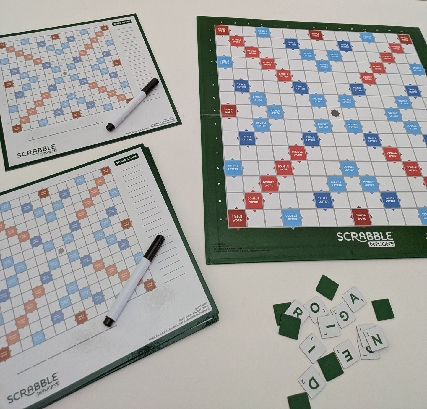 Test your vocabulary and speed with Scrabble Duplicate (2020) – perfect for groups and classrooms.