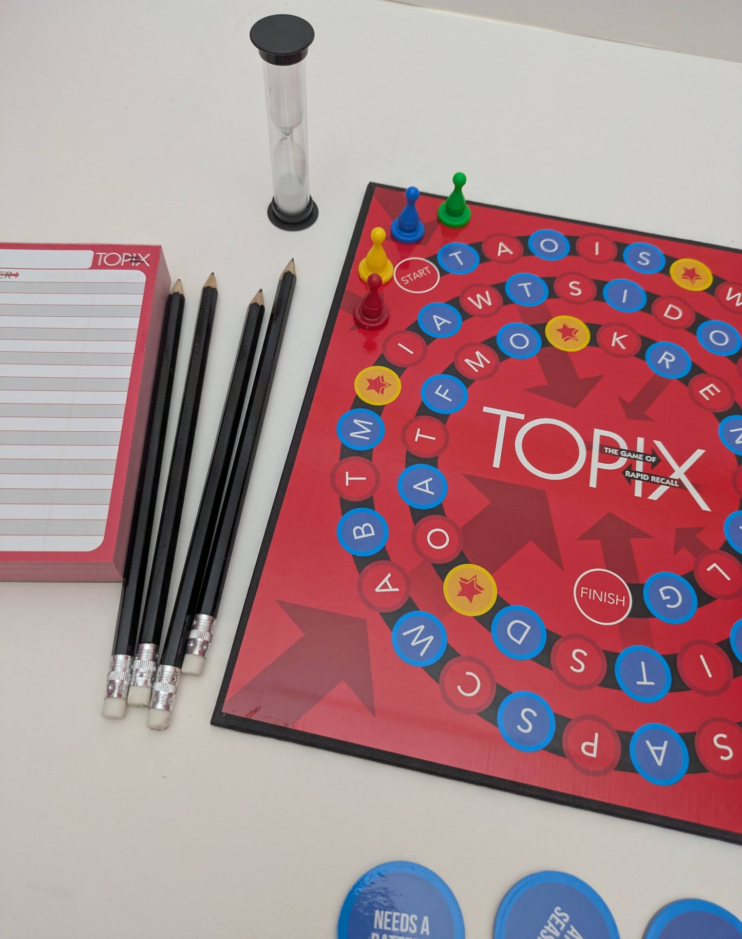 Topix (2020) family game – race against the clock for answers