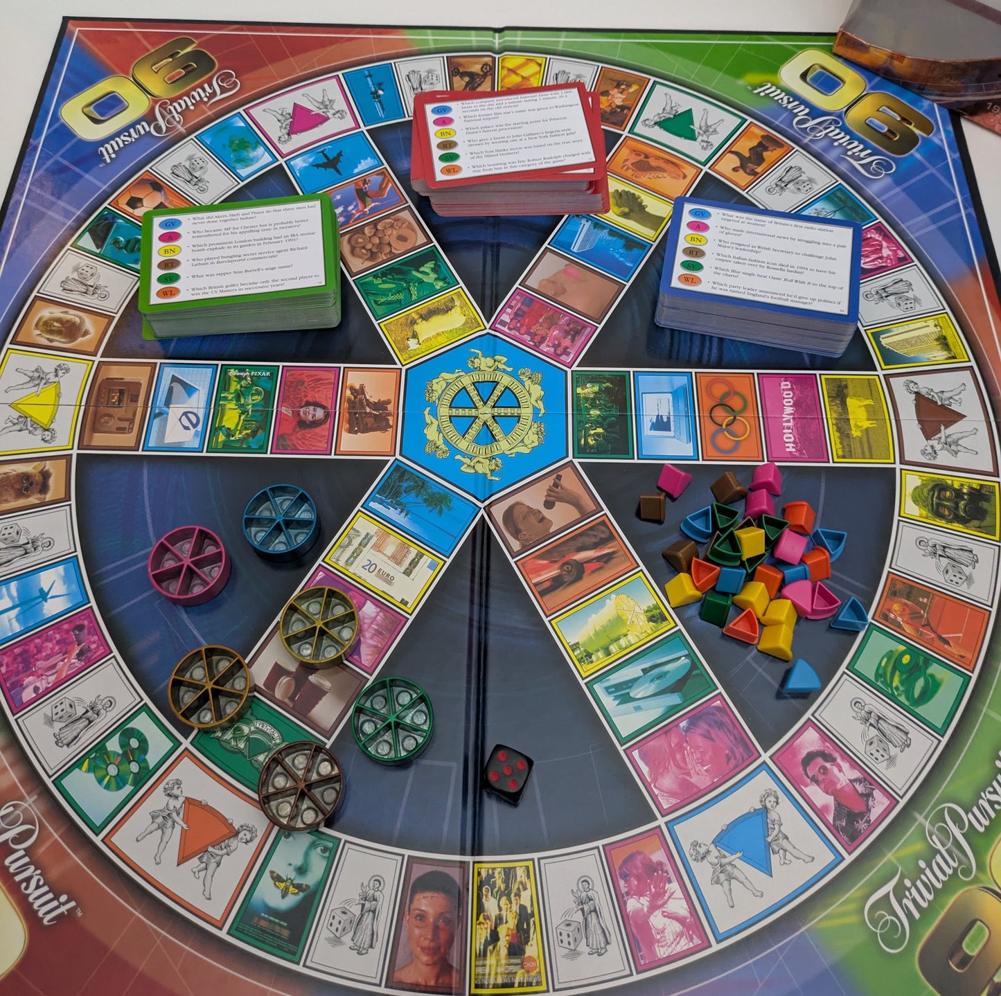 Trivial Pursuit 90s (2005) – Relive the Decade of Pop Culture and Fun