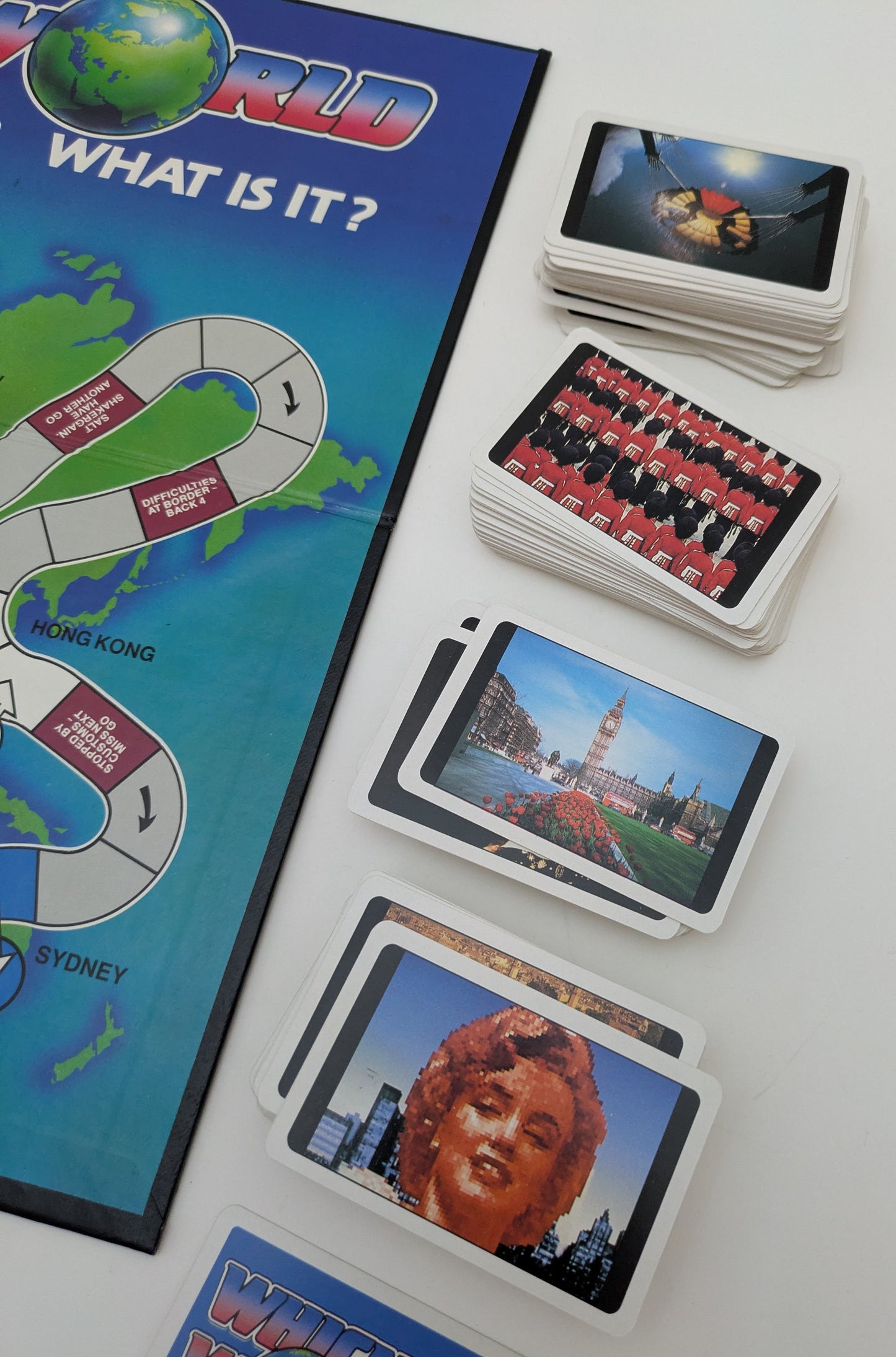 Whickers World 1989 mixes quiz questions with clever moves and a race to the finish.