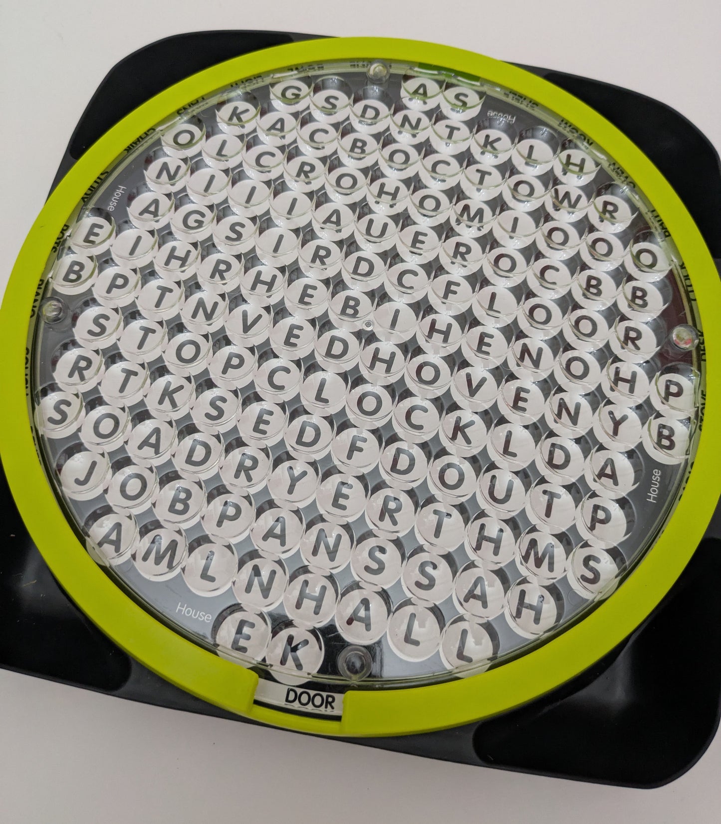 Word Search (2019) – Race to Spot Words First in This Clever Puzzle Challenge