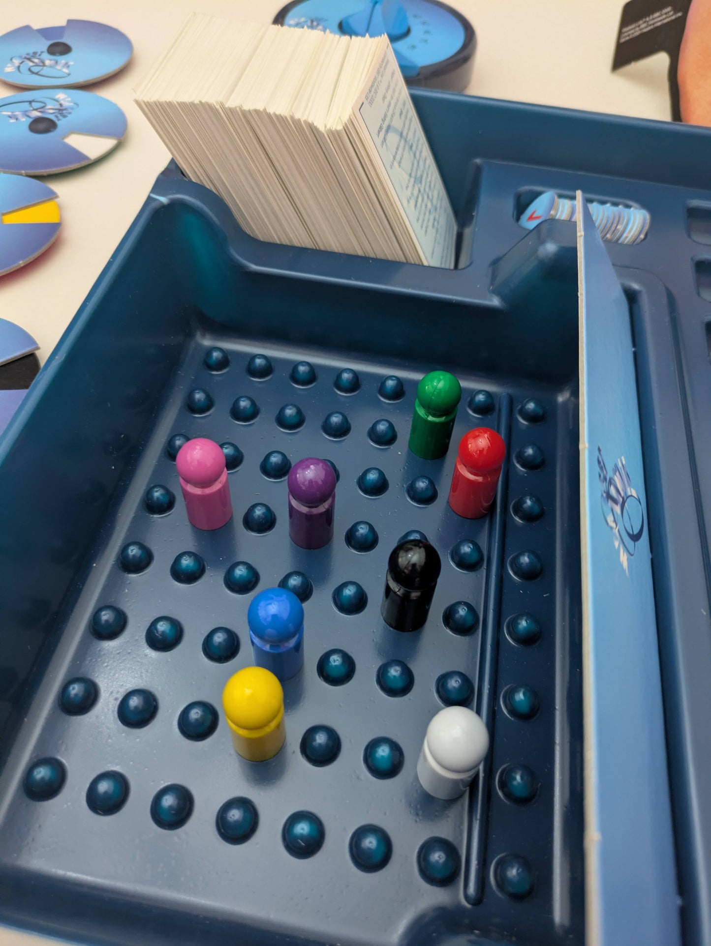 You Are The Weakest Link (2001) – A Retro Hasbro Game Based on the BBC Show