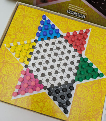 Chinese Checkers (1982) – The Timeless Strategy Game of Jumps and Moves