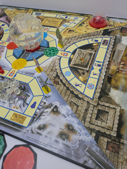 Crystal Maze (1991) brings the excitement of timed puzzles and hands-on challenges into a family-friendly board game format.