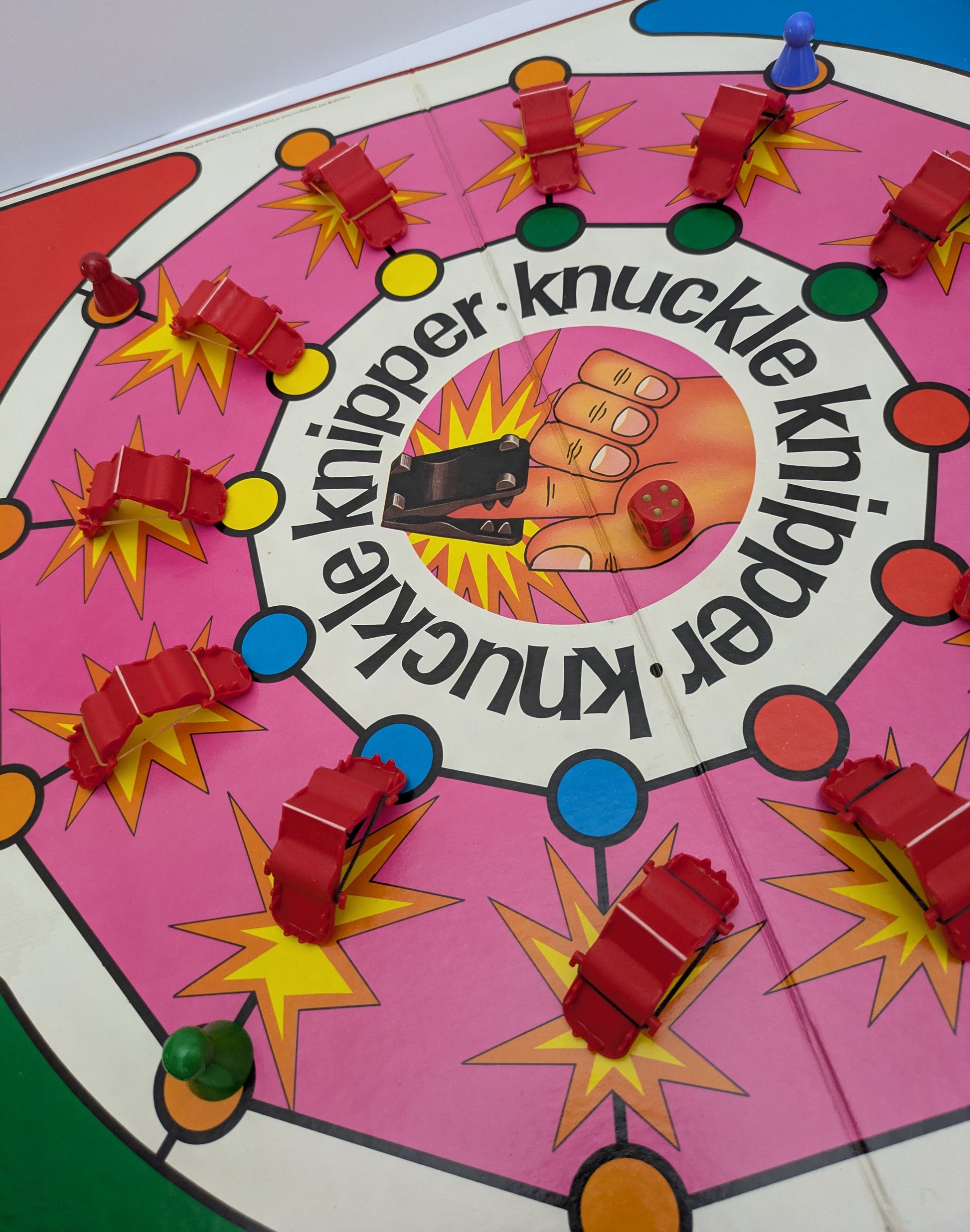 Knuckle Knipper (1979) – A Waddingtons Classic of Fun and Nerve
