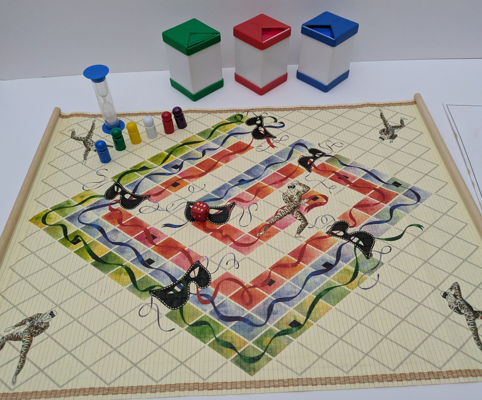 Masquerade (1986) brings acting, laughter, and guessing together in one lively board game.