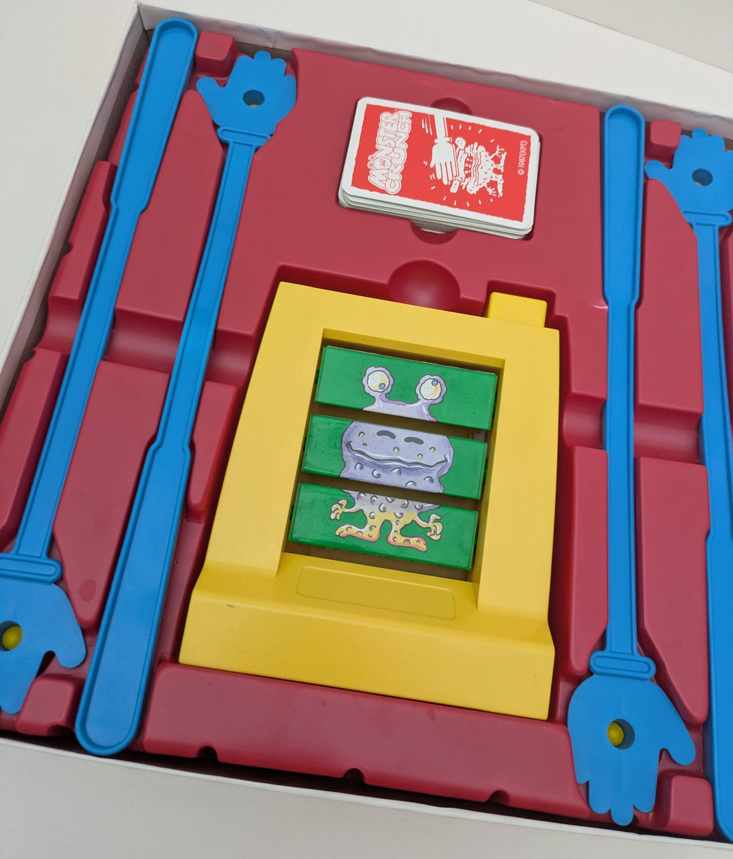Monster Crunch (1987) – The hilarious game of thwacking and matching monsters.