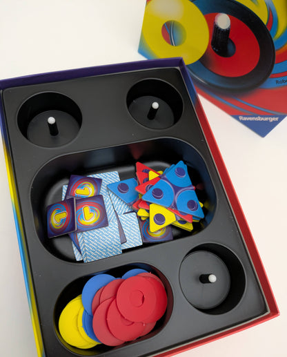 Players get ready to match colours with Tops (2002), a fun challenge for ages 7 and up.