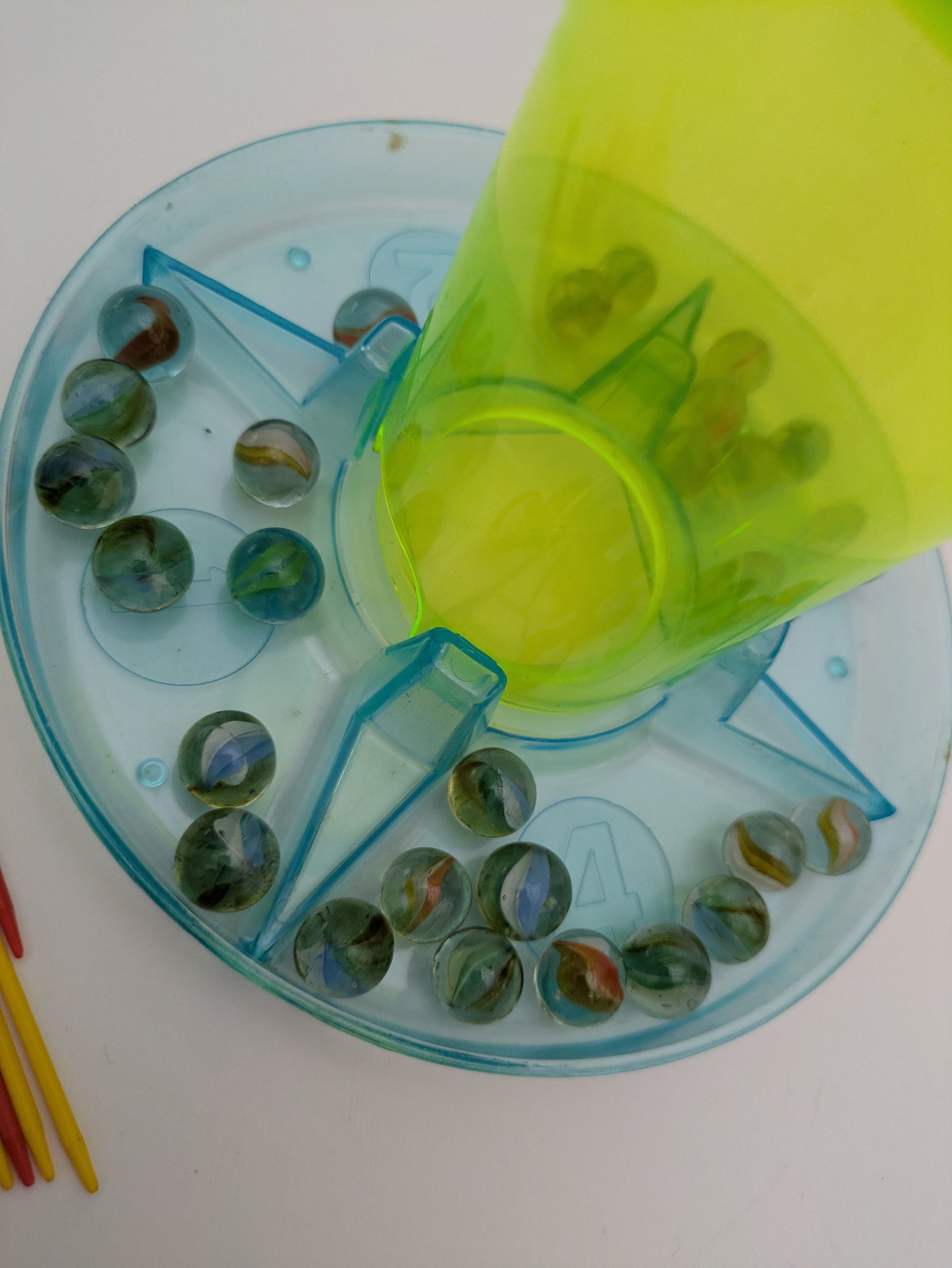 Relive the Fun of the 80s with Ker-Plunk (1986 Edition)