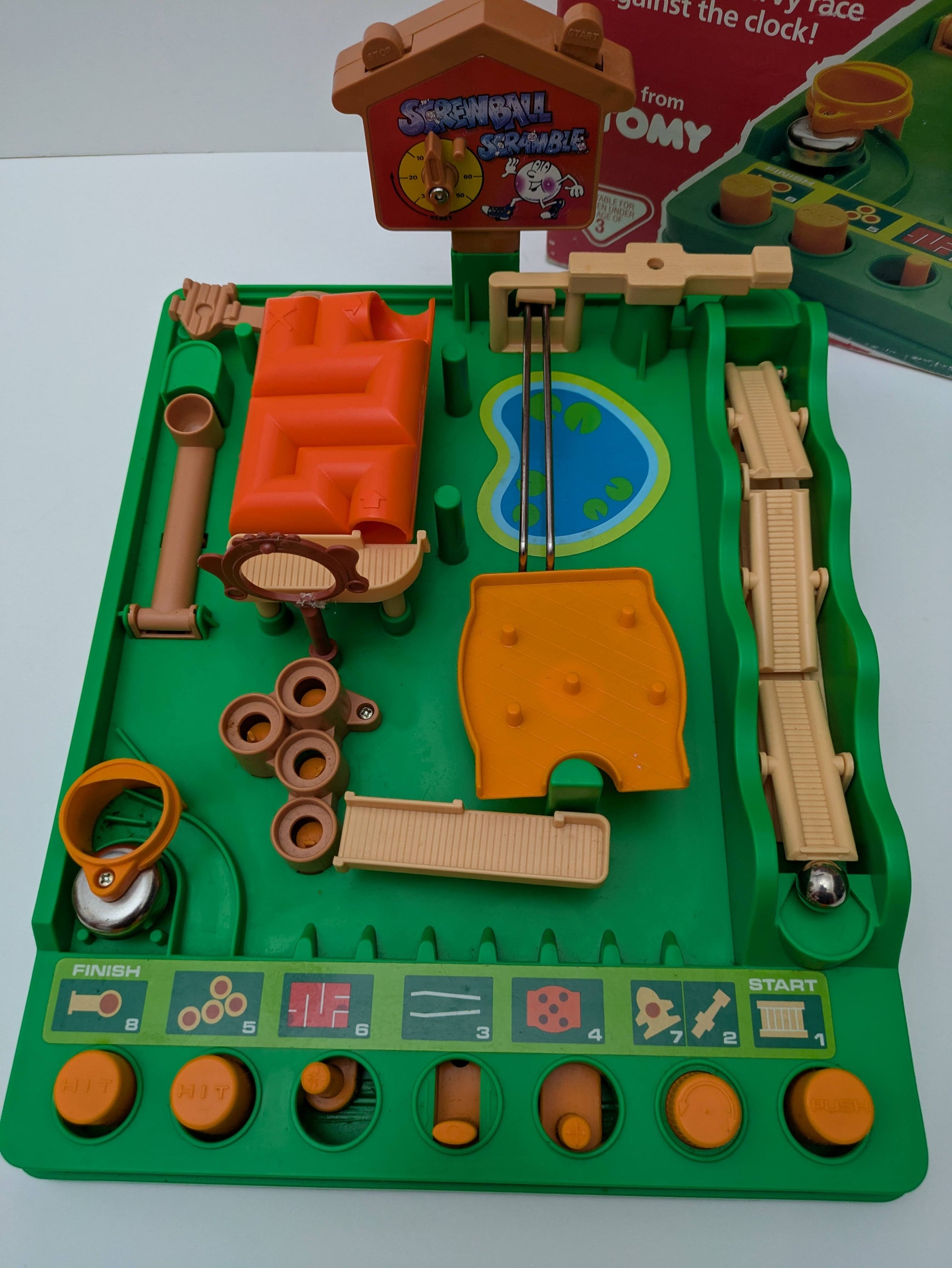 Test your skill and speed with Screwball Scramble (1991) – the ultimate marble race!