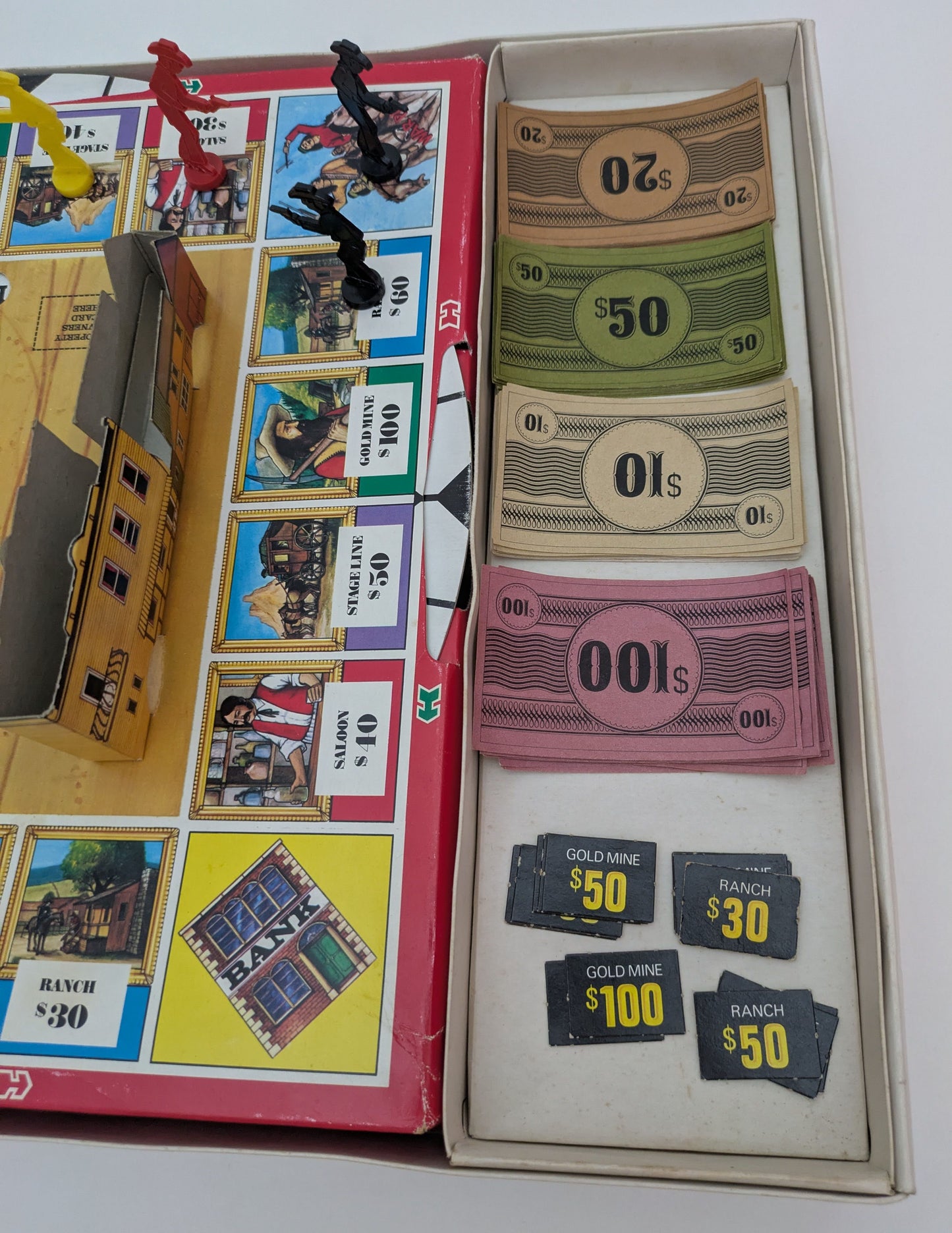 The Fastest Gun (1973) challenges players to gamble, duel, and outwit their opponents.