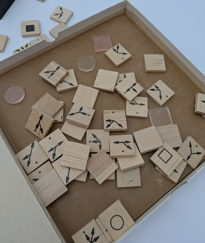 Tripples (1974) – A Vintage Strategy Game of Arrows and Logic
